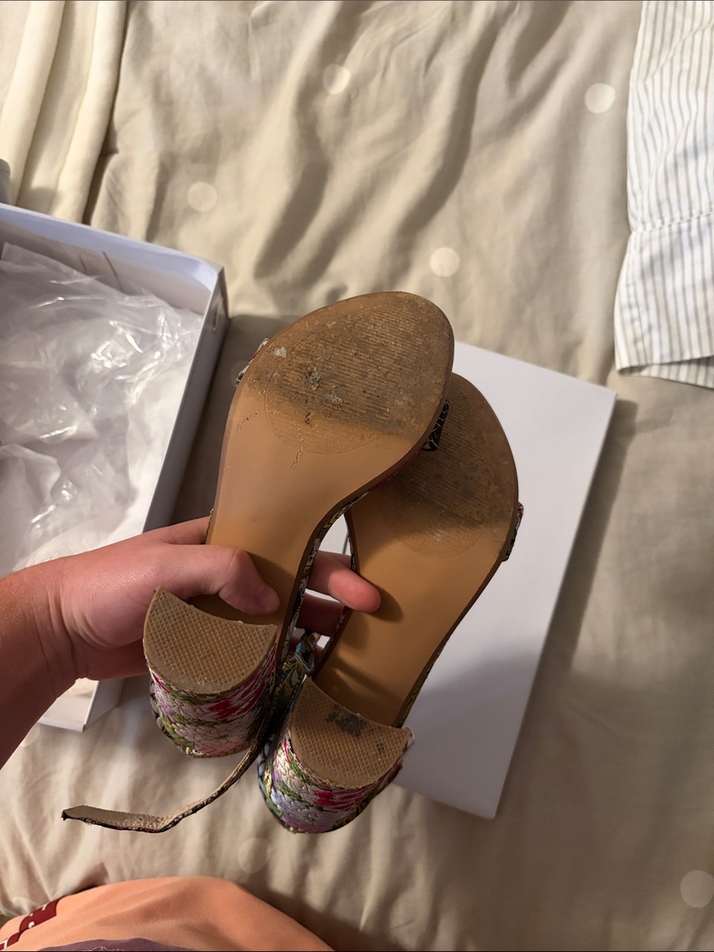 Steve Madden Gold Multicolor Embroidered Block Heel Sandals - Picture 4 of 4